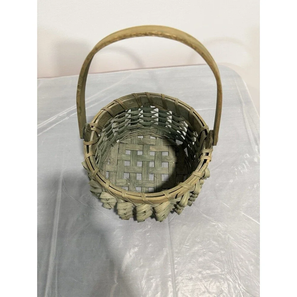 Vintage Green Curl Weave Woven Basket with Handle Cottage Farmhouse Decor
